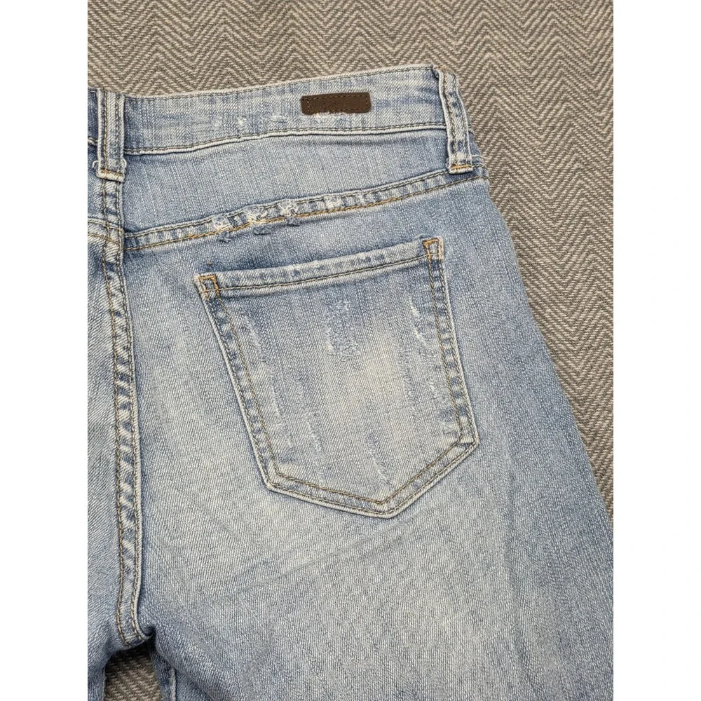 Kut from the Kloth Women Light Wash Distressed Denim Shorts Size 4 Stretch Blue